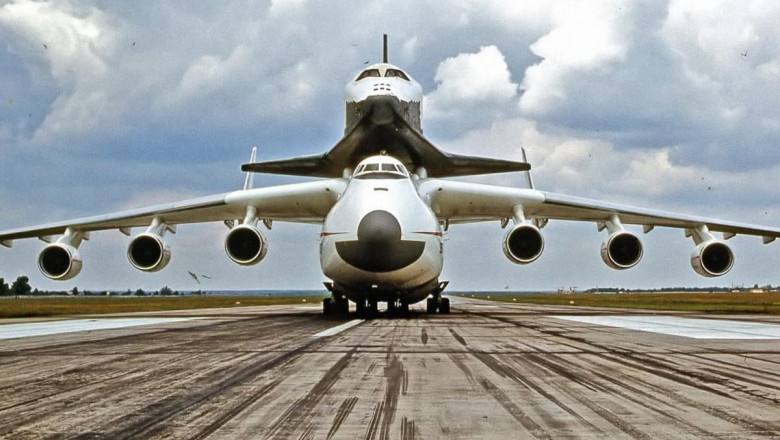 យន្តហោះ Antonov An-225 Mriya: សុបិនដែលបាត់បង់ ✈️💔