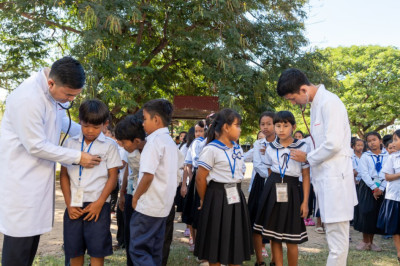 បេសកម្មរបស់សង្គមស៊ីវិលចិន ចូលរួមលើកកម្ពស់សុខភាពកុមារកម្ពុជា