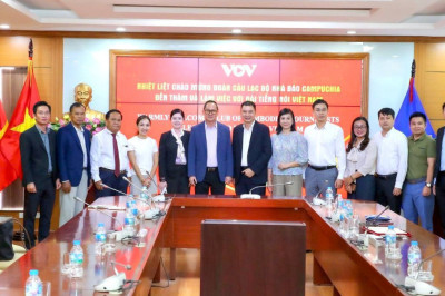 អ្នកកាសែតត្រូវប្រើAI កុំឱ្យAI ប្រើអ្នកកាសែត