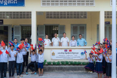 លោក Wang Heming អគ្គលេខាធិការមូលនិធិចិន ដើម្បីសន្តិភាពនិងការអភិវឌ្ឍ បានអញ្ជើញចុះបំពេញទស្សនកិច្ចនៅក្នុងខេត្តព្រះសីហនុ